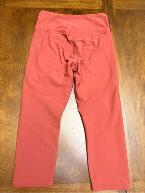 Old Navy Powersoft High-Waisted Crop Leggings